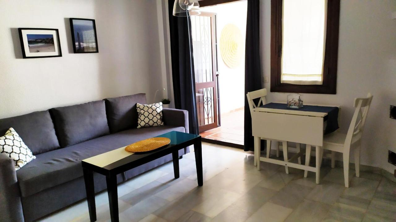 Holidays In Pueblo Evita Apartamento Benalmádena